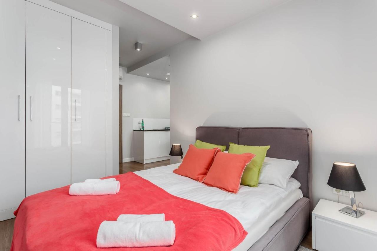 Rent Like Home - Oxygen Wronia 45 II Varsóvia Exterior foto